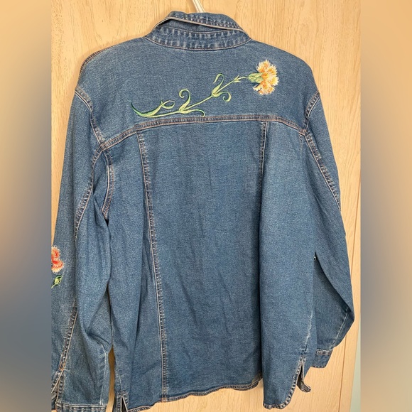 Bob Mackie Wearable Art Denim Shirt Womens Sz 1X Floral Embroidered Button Down - Picture 6 of 10